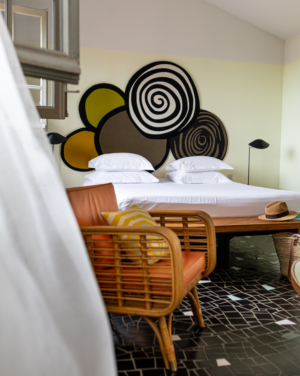 Room at hotel Le Cloître in Arles